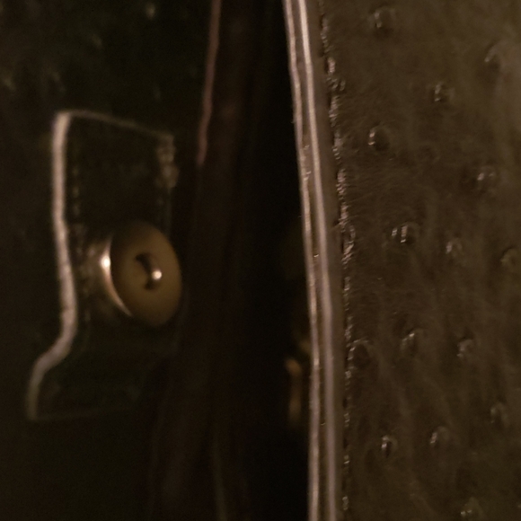 Ostrich  print black purse - Picture 2 of 3